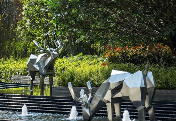 梅花鹿雕塑-公園不銹鋼幾何抽象水中喝水的梅花鹿雕塑