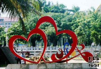 愛心雕塑-公園池塘創(chuàng)意紅色愛心雕塑