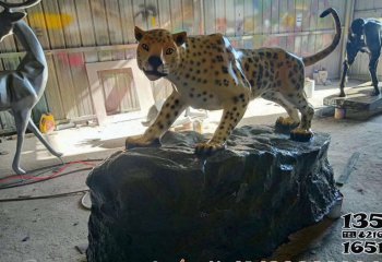 豹子雕塑-動物園黃色仿真金錢豹不銹鋼噴漆烤漆雕塑