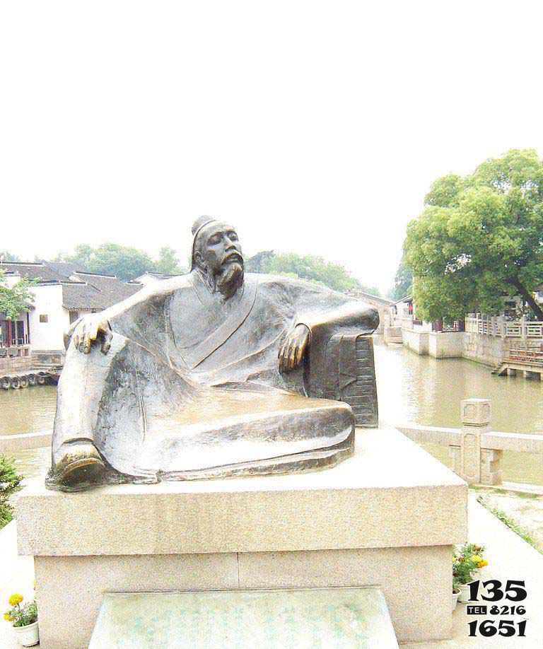 詩人雕塑-公園古代詩人坐姿人物玻璃鋼仿銅雕塑高清圖片