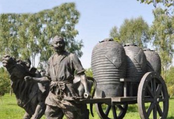 缸雕塑-公園駕著牛車拉酒缸的古代人物小品銅雕缸雕塑