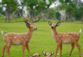 梅花鹿雕塑-公園玻璃鋼仿真動物梅花鹿雕塑