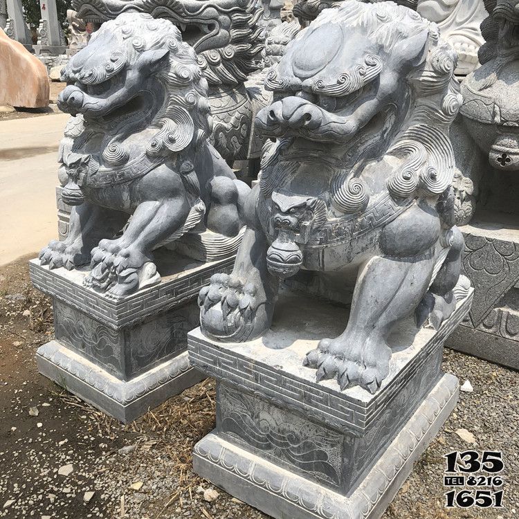 獅子雕塑-青石石雕鎮(zhèn)宅招財(cái)別墅小區(qū)獅子雕塑高清圖片